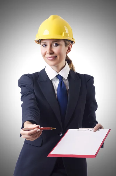 Femme d'affaires avec casque — Photo