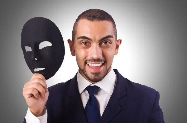 戴着黑色面具的男人άνθρωπος με μαύρη μάσκα — Φωτογραφία Αρχείου