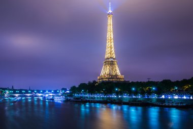 Paris Eyfel Kulesi