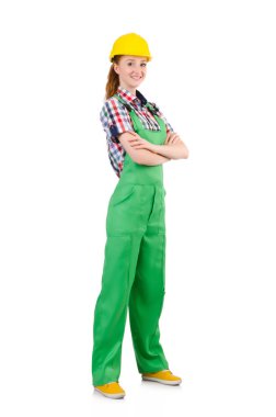 Kadın işçi tulumlu, beyaz giysili.