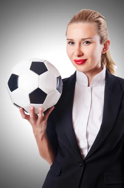 Kobieta z piłką — Zdjęcie stockowe