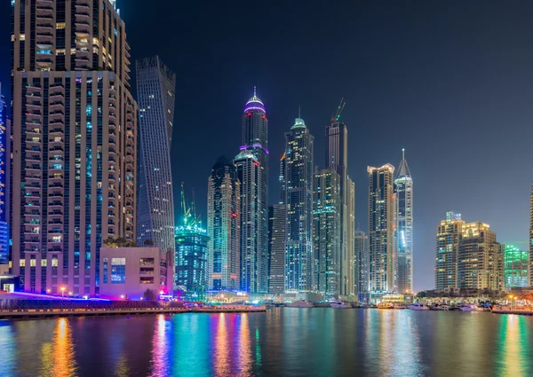 Wieżowce marina Dubai — Zdjęcie stockowe