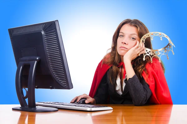 Geschäftsfrau Bürokönigin — Stockfoto