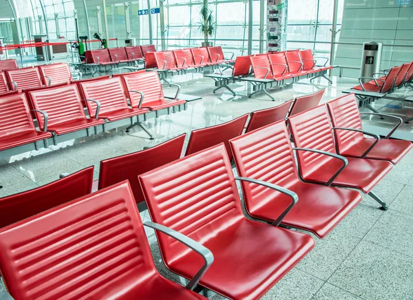 Red Chairs in the airport — Stock Photo, Image