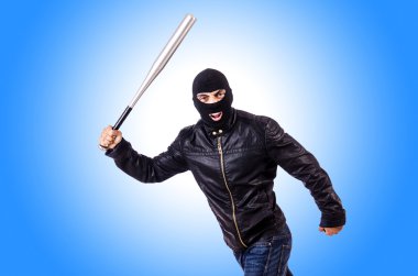 Sopası ile erkek katil