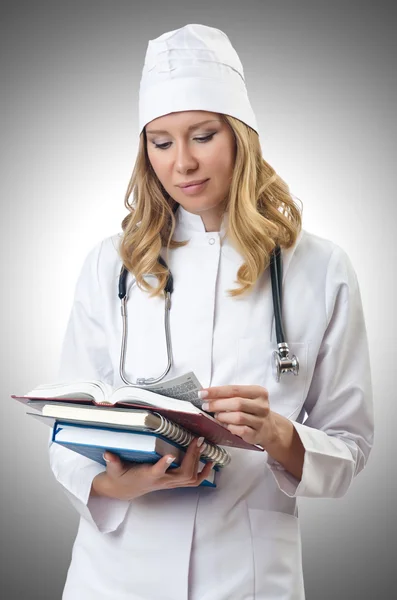 Mujer joven médico —  Fotos de Stock