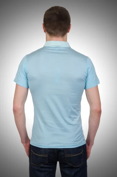 Homem de t-shirt contra o gradiente — Fotografia de Stock