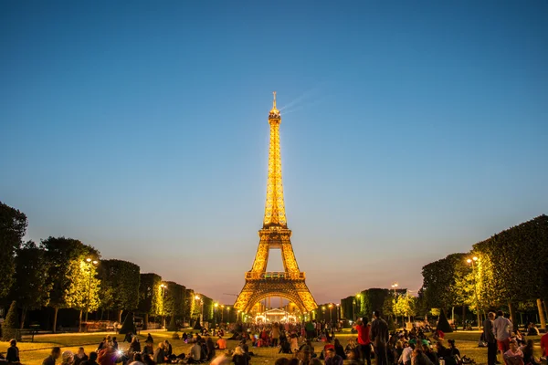 Eiffel Tower  in Paris — Stock Photo, Image