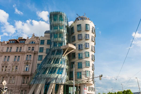 Dansende huis in Praag — Stockfoto