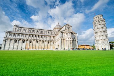 ünlü pisa Kulesi