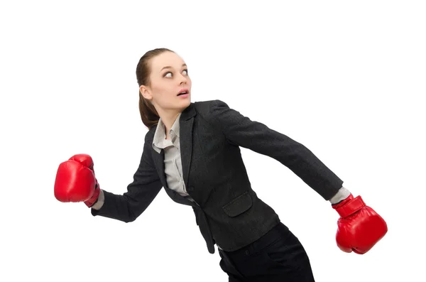 Mujer de negocios con guantes de boxeo aislados en blanco — Foto de Stock