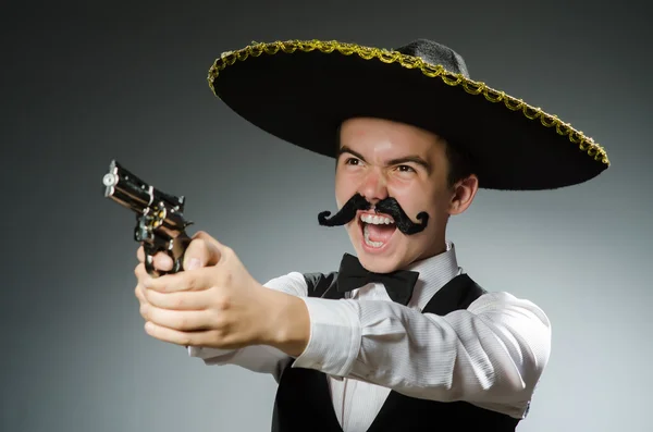 Lachende Mexicaanse mens — Stockfoto