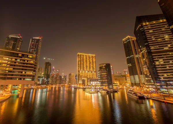 Dubai Yat Limanı gökdelenler — Stok fotoğraf