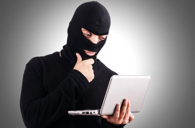 hacker yün giyen bilgisayar ile