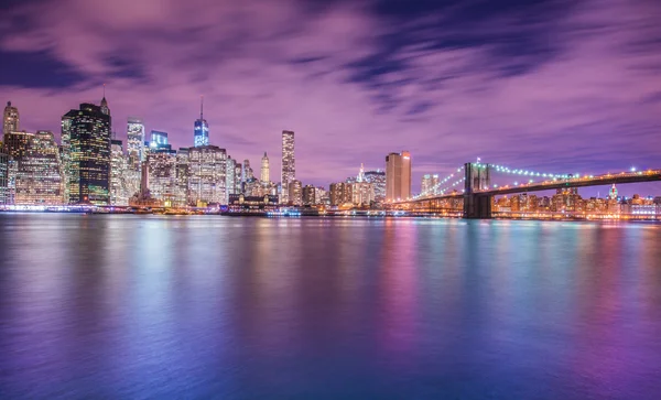Malam panorama Manhattan di New York, Amerika Serikat — Stok Foto