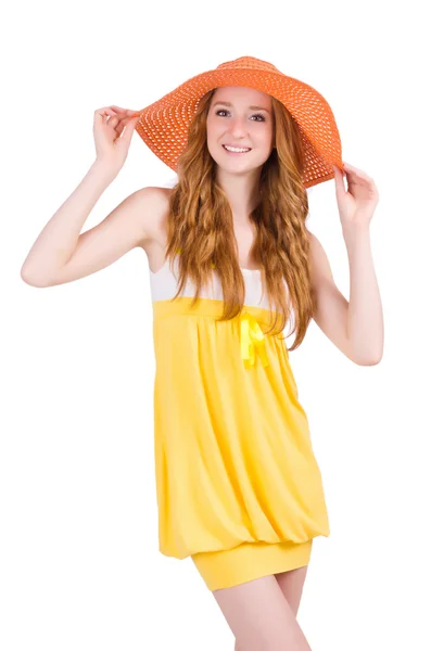 Jeune femme en robe d'été jaune — Photo