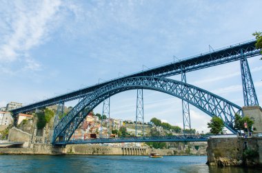 Portekiz, Porto 'daki Dom Luis Köprüsü