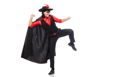 Karnaval paltolu genç adam beyazlar içinde soyutlanmış.