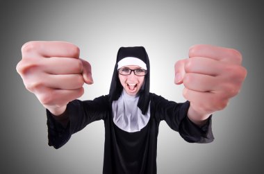 Degrade karşı komik Rahibe