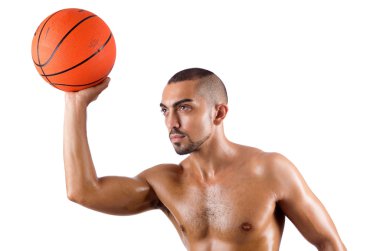 Genç basketbolcu beyazla izole edilmiş