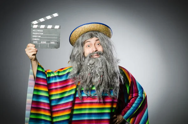 Komik tüylü Meksika film tokmağı ile — Stok fotoğraf