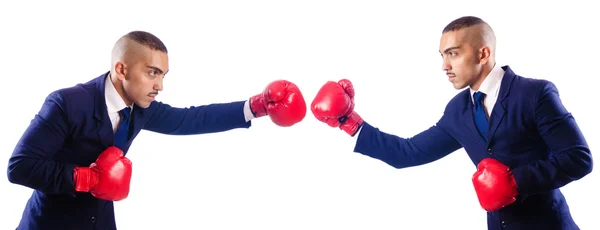 Dois homens de negócios boxe isolado no branco — Fotografia de Stock