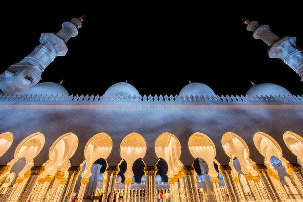 Meczet Szejka Zayeda w Abu Dabi — Zdjęcie stockowe