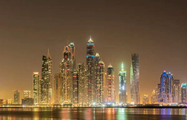 Dubai marina skyscrapers during night hours — Stock Photo, Image