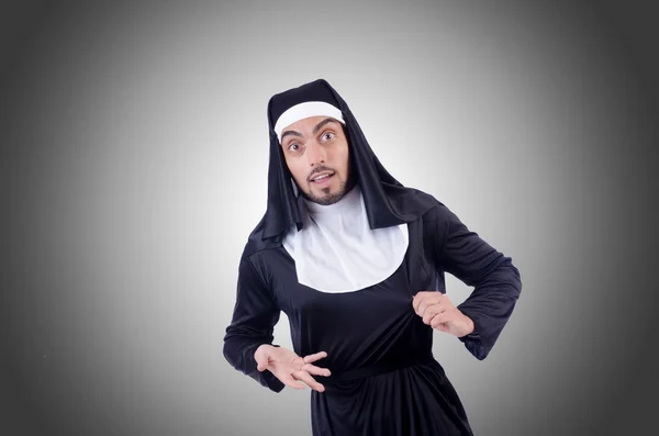 Monja masculina en divertido concepto religioso — Foto de Stock