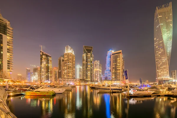 Dubai Marina district aux EAU — Photo