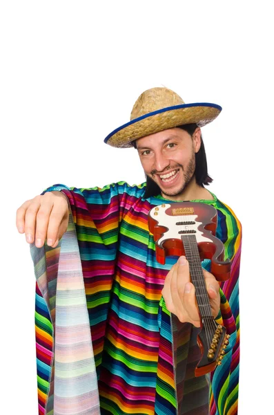 Mexicano en poncho vivo sosteniendo guitarra aislada en blanco — Foto de Stock