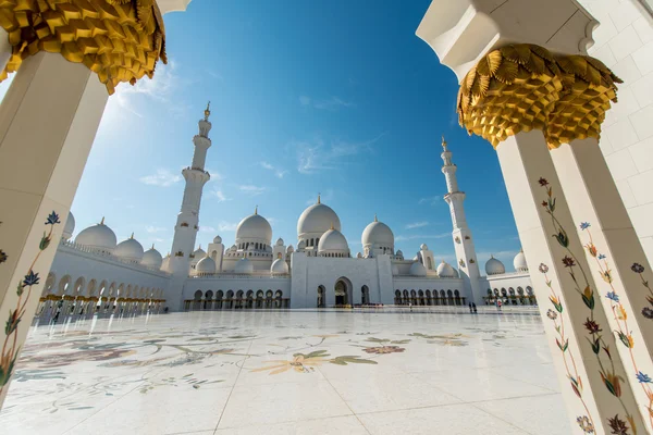 Mezquita Sheikh Zayed en Abu Dhabi — Foto de Stock