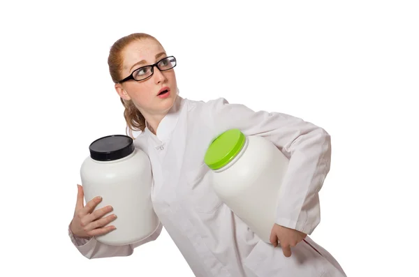 Jovem médico segurando frasco de proteína isolada no branco — Fotografia de Stock