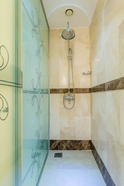 Küvetli modern banyo iç — Stok fotoğraf