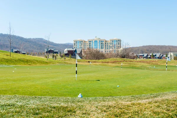 Поле для гольфу в Quba Rixos Hotel — стокове фото