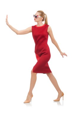 Beyaz izole Kırmızı elbiseli genç ve güzel kadın