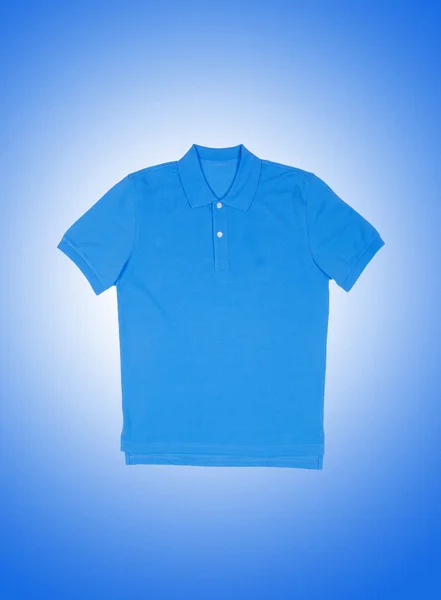 Male t-shirt against the gradient — Stock Photo, Image