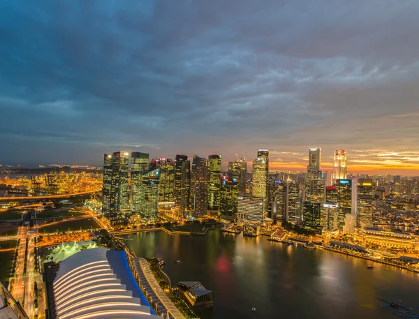 Singapur Panoraması şehir merkezi silueti — Stok fotoğraf