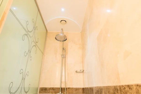 Küvetli modern banyo iç — Stok fotoğraf