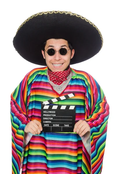 Mexicano engraçado em poncho com clapper-board isolado em branco — Fotografia de Stock