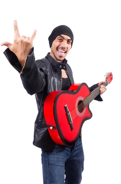 Muž s kytarou izolovaných na bílém — Stock fotografie