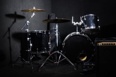 Club drumkit kümesi