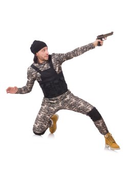 Askeri üniformalı genç adam.