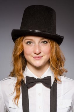 gri üzerine Retro şapka kız