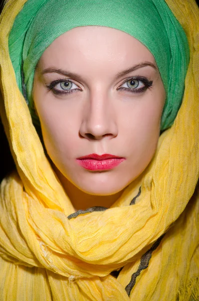 Woman wearing headscarf — Stock Photo, Image