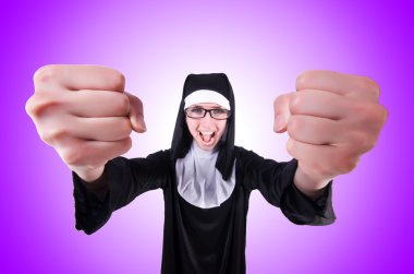 Degrade karşı komik Rahibe