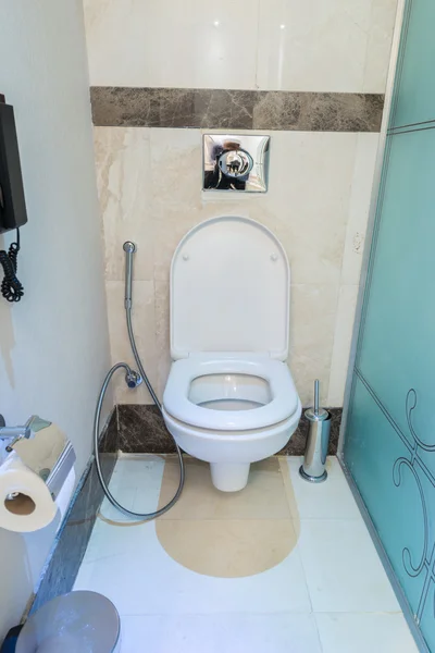 Moderne interieur van badkamer en toilet — Stockfoto