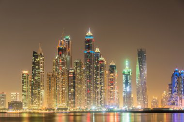 Gökdelenler, Marina bölgesinde, Dubai, Birleşik Arap Emirlikleri