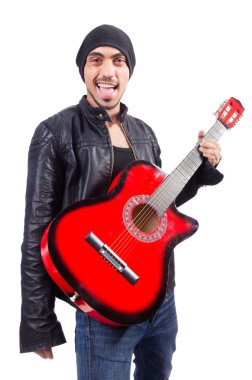 gitar üzerinde beyaz izole olan adam