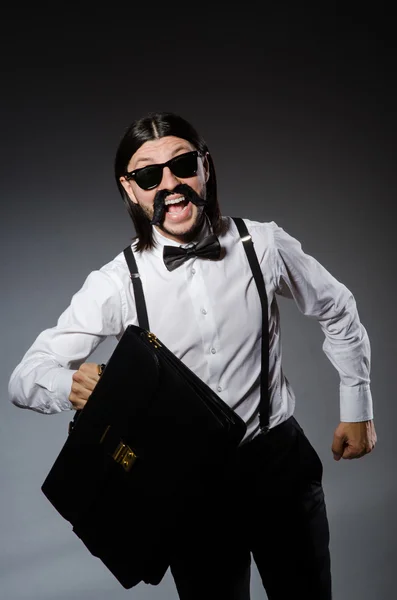 Hombre positivo en ropa clásica aislado en gris — Foto de Stock